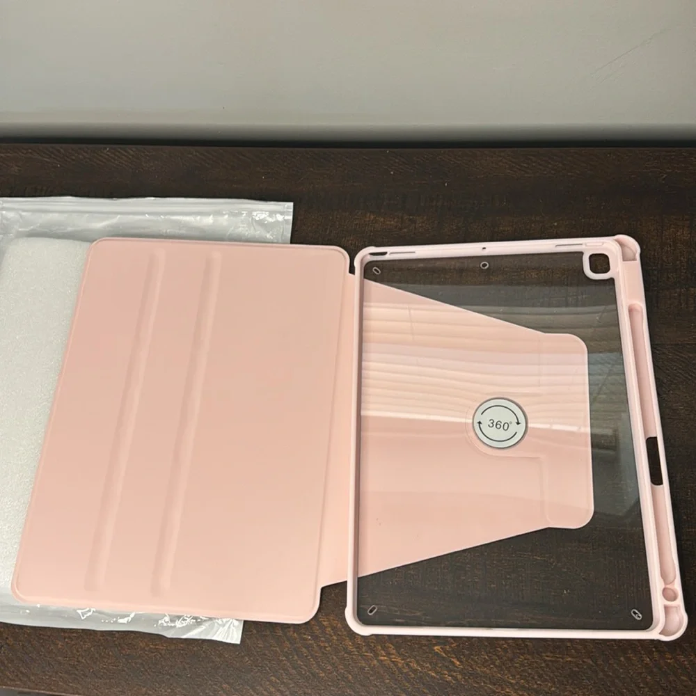 🧸 NWT Whimsical Pearl & Pink iPad Cover 7th 8th & 9th Generation 360 Rotation